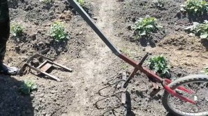 Инструмент для дачи, огорода. Окучник для картошки с насадками, сделанный своими руками
