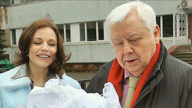 Марина Зудина раскрыла детали завещания Табакова смотреть онлайн