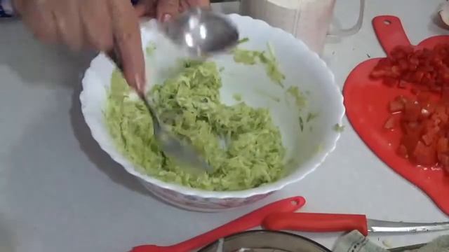 Рецепт запеканки из кабачков, сыра, яиц, болгарского перца смотреть онлайн