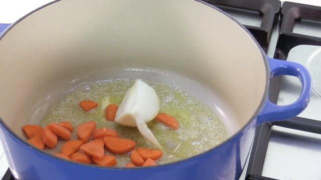 Soupe aux Choux ( cabbage and pork soup) : Easy and healthy French soup for winter смотреть онлайн