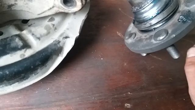 Как я испортил новый подшипник ступицы. Нюансы при замене. смотреть онлайн