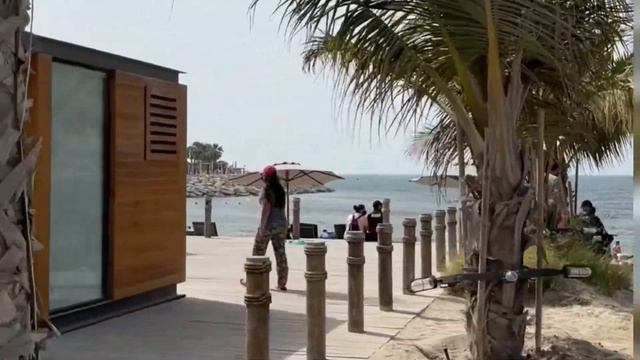Обзор пляжа La Mer Beach в ОАЭ, Джумейра смотреть онлайн