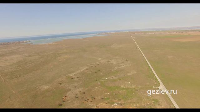 Трасса Евпатория-Мирный вид на Штормовое и Поповку с высоты птичьего полета смотреть онлайн