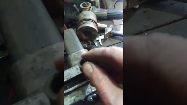 Трактор Т-40, установка маслосъёмных колпачков, д-37, д-144 своими руками на трактор