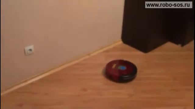 Робот-пылесос ROBO-SOS BR-210M находит базу и стыкуется с ней для подзарядки аккумулятора смотреть онлайн