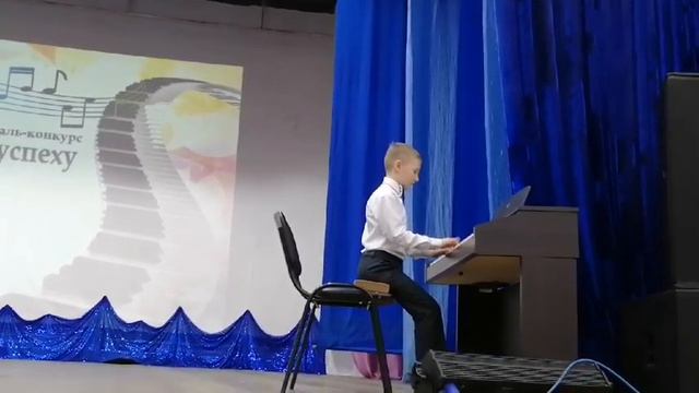 1. А.Жилинскис Этюд G-dur 2. Ф.Рыбицкий «Кот и мышь», исполняет Беляев Дима, 8 лет смотреть онлайн