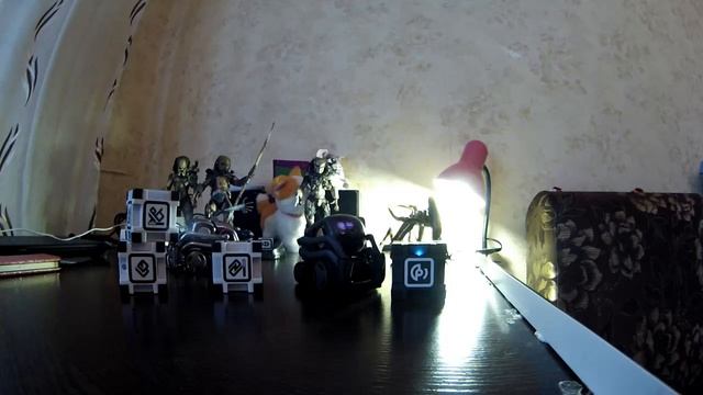 VECTOR vs COZMO часть 1 Как Козмо издевается над Вектором Слеплайф смотреть онлайн