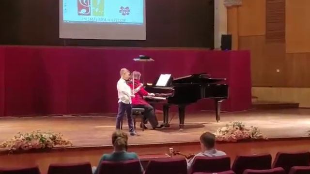 Teodor Mîță clasa 1. Festivalul Concurs Internațional Doremi-fest. смотреть онлайн