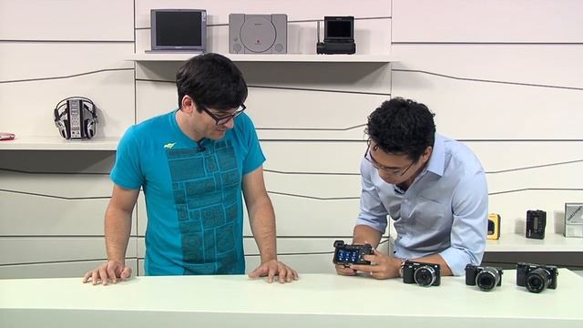 FIRST HANDS ON: The Sony NEX-6 + New E-mount Lenses смотреть онлайн