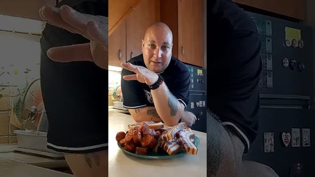 Roland Főzött Ma Közben élőzőt A Tik Tokon #locapantera #vlog #youtube #tiktok #video #főzés #4k