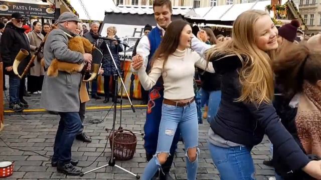 EASTER IN THE CENTRUM OF PRAGUE 2018 смотреть онлайн