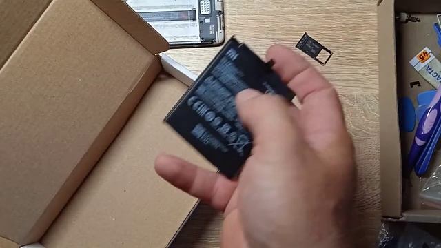 Замена АКБ на Xiaomi Redmi 6/6a смотреть онлайн