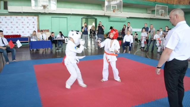 Циберт Глеб 1 бой смотреть онлайн