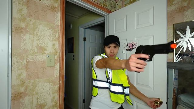 That One Teacher That Flirts With Little Girls смотреть онлайн