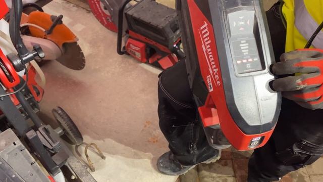 АККУМУЛЯТОРНАЯ дрель УСТАНОВКА АЛМАЗНОГО СВЕРЛЕНИЯ MILWAUKEE MXFDCD150-0C #milwaukeetools #redstorm