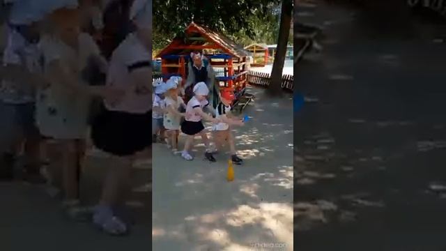 Спортивное развлечение "Веселые старты". Первая младшая группа. смотреть онлайн