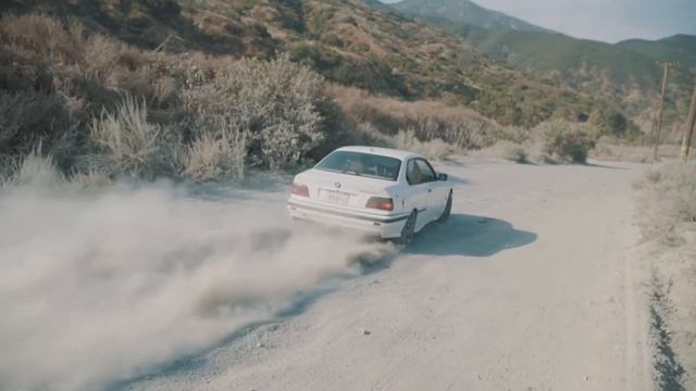 UAG MacBook Drop Test - Behind the Scenes 2 смотреть онлайн