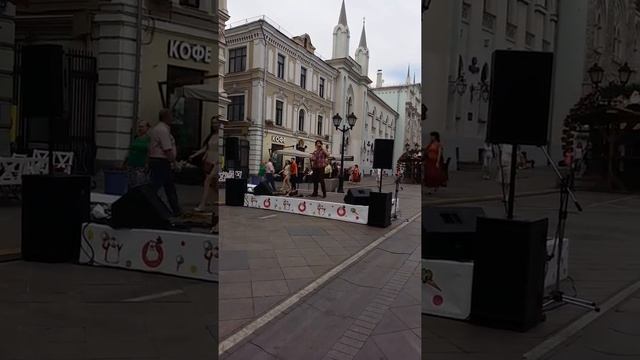 Beatles...Yesterday...Певец Максим(фамилию не запомнила)Москва...Супер!!!) смотреть онлайн