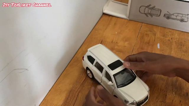 Unboxing Lexus 570 1:24 Scale смотреть онлайн