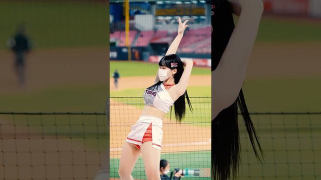 Танцуй еще!