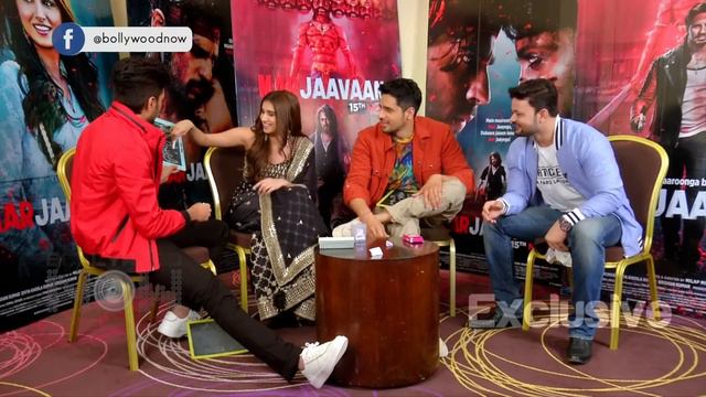 Ritesh Deshmukh, Sidharth, Tara HILARIOUS DRAWING Game | Pictionary Challenge | Marjaavaan смотреть онлайн