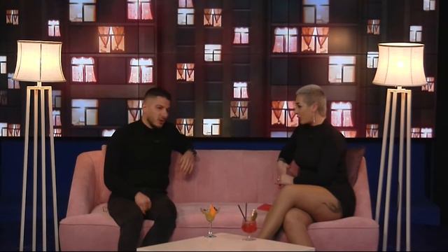 2 ne 1 Divan nga Miss Rose & Dj Stone, I ftuar Indri Hoxha | Ep. 11 Pj. 1 смотреть онлайн