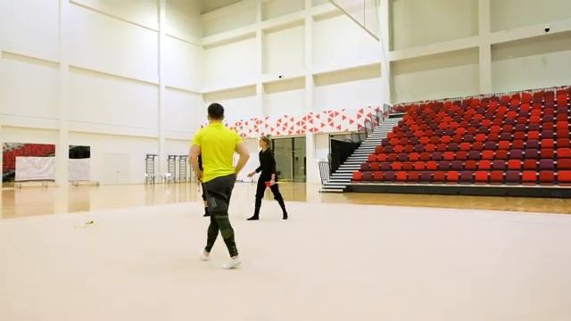 Дина и Арина Аверины  ОБМЕН СПОРТОМ