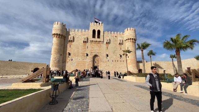 АЛЕКСАНДРИЯ | ОТЕЛЬ ЗА 19$ С ВИДОМ НА МОРЕ | КАЙТ БЕЙ смотреть онлайн