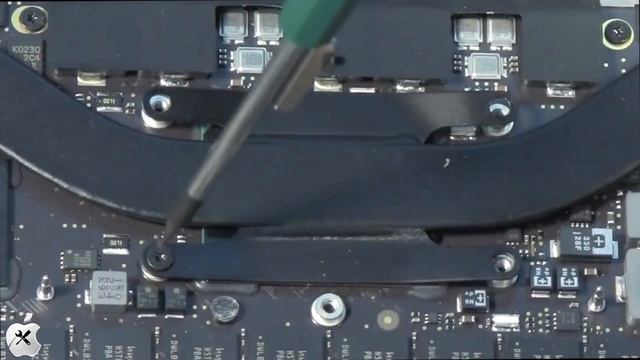 Ремонт (полный разбор) MacBook Pro Retina 13 2012 года смотреть онлайн