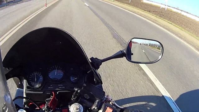 Хонда CBR 600 F 3 После Покраски. ЗИМА +12 В КРАСНОДАРЕ. ЕДУ 300) смотреть онлайн