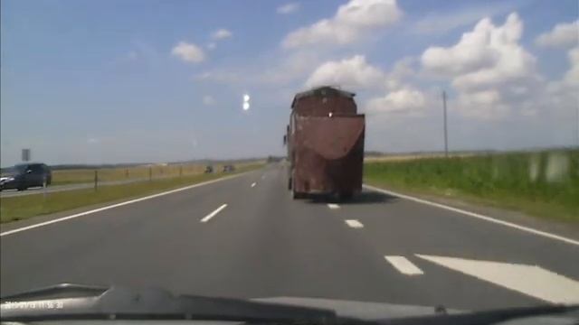 Чуть не уронили штукатурную станцию смотреть онлайн