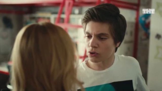УЛИЦА- Леха и Ксюша (песня домофон) смотреть онлайн