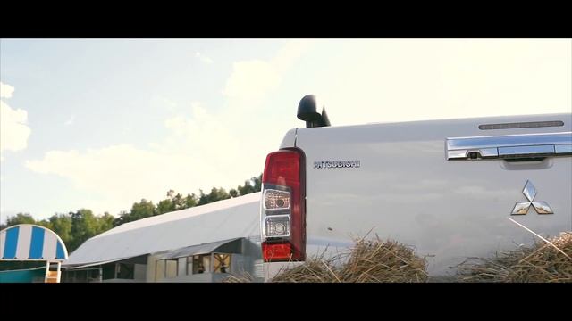 Брутальные автомобили Mitsubishi, выносливые скакуны и грациозные наездники... смотреть онлайн