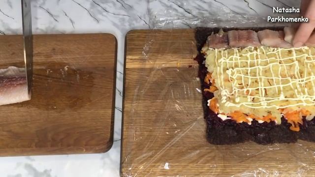 Рулетики с Селедкой Отменная Закуска на Новогодний Стол!!! / Новогодняя Закуска 2021 / Herring Roll смотреть онлайн