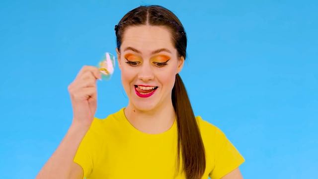 Кто лучше нарисует предмет, получит его Челлендж #6 от DaRaDa Challenge смотреть онлайн