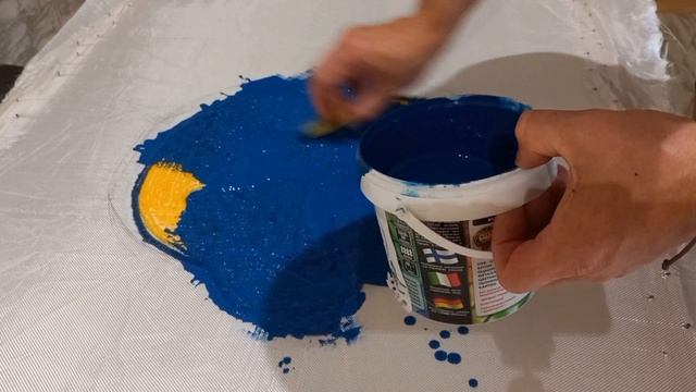 Резиновая краска вместо задника на тафтинговом коврике. #tufting #тафтинг #тафтингковер