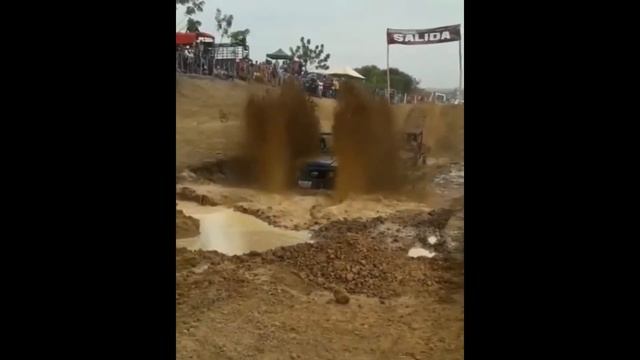 4x4☠️? Off Road☠️?Extreme Driver Crazy Fail Win Amazing Dangerous Ford Toyota Jeep Truck Compilatio смотреть онлайн