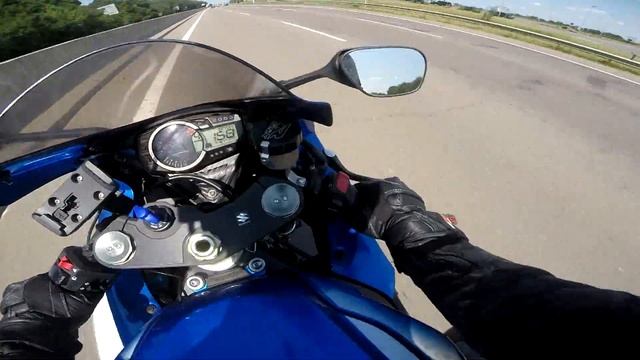 GSX-R750 - неудавшаяся заруба с GSX-R1000 смотреть онлайн