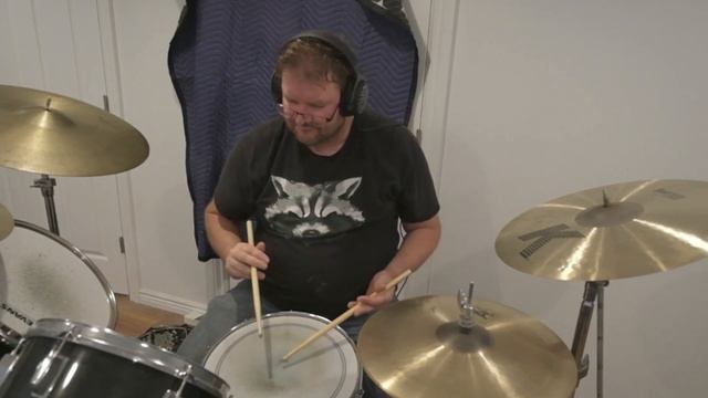 Funk drumming -- metronome practice 112 bpm (in the style of Jabo) смотреть онлайн