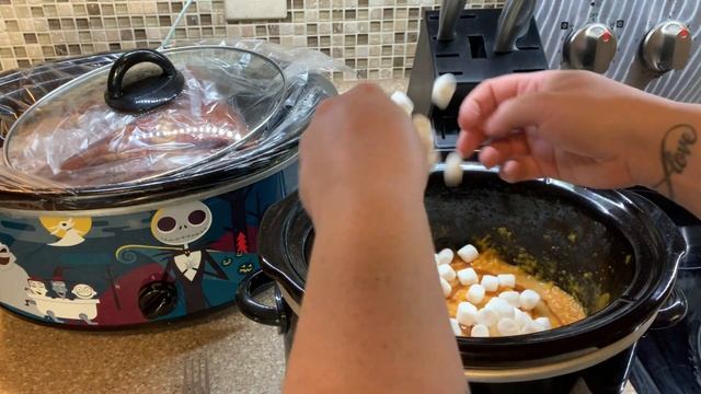 Crocktober || 4 Easy and Delicious DUMP AND GO Crockpot Recipes смотреть онлайн