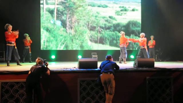 Ансамбль танца "Уральская рябинушка" Русь молодая смотреть онлайн