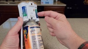 Glade Automatic Spray Air Freshener Review & How to Setup Timer