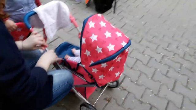 КОЛЯСКА для кукол Распаковка и обзор игрушечной коляски Обзор игрушек смотреть онлайн