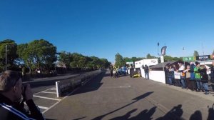 Остров Мэн. Мотогонки. Турист Трофи. Как они летают!!! Гай Мартин