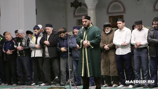 Утренний намаз в центральной Джума мечети смотреть онлайн