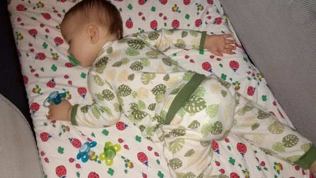 Дениска заснул под Обе-рек 🙃 смотреть онлайн