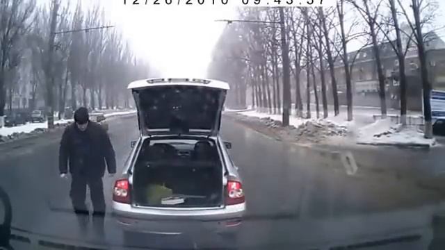 В Самаре видеорегистратор спас от подставы смотреть онлайн