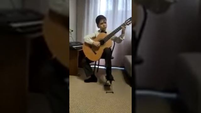 Олег Киселёв" Танго на набережной Приморского бульвара"исполняет Гузь Иван смотреть онлайн