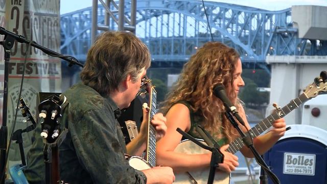 Three Sisters Bluegrass Festival - 2016 - Bela Fleck & Abigail Washburn. смотреть онлайн