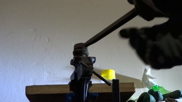 пробег 52.000км / VW polo sedan, снимаем и смотрим стойки стабилизатора + заканчиваются колодки смотреть онлайн